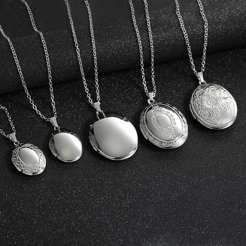 Heart Locket Necklace Photo - Colar Vintage Prateado com Pingente Oval,
