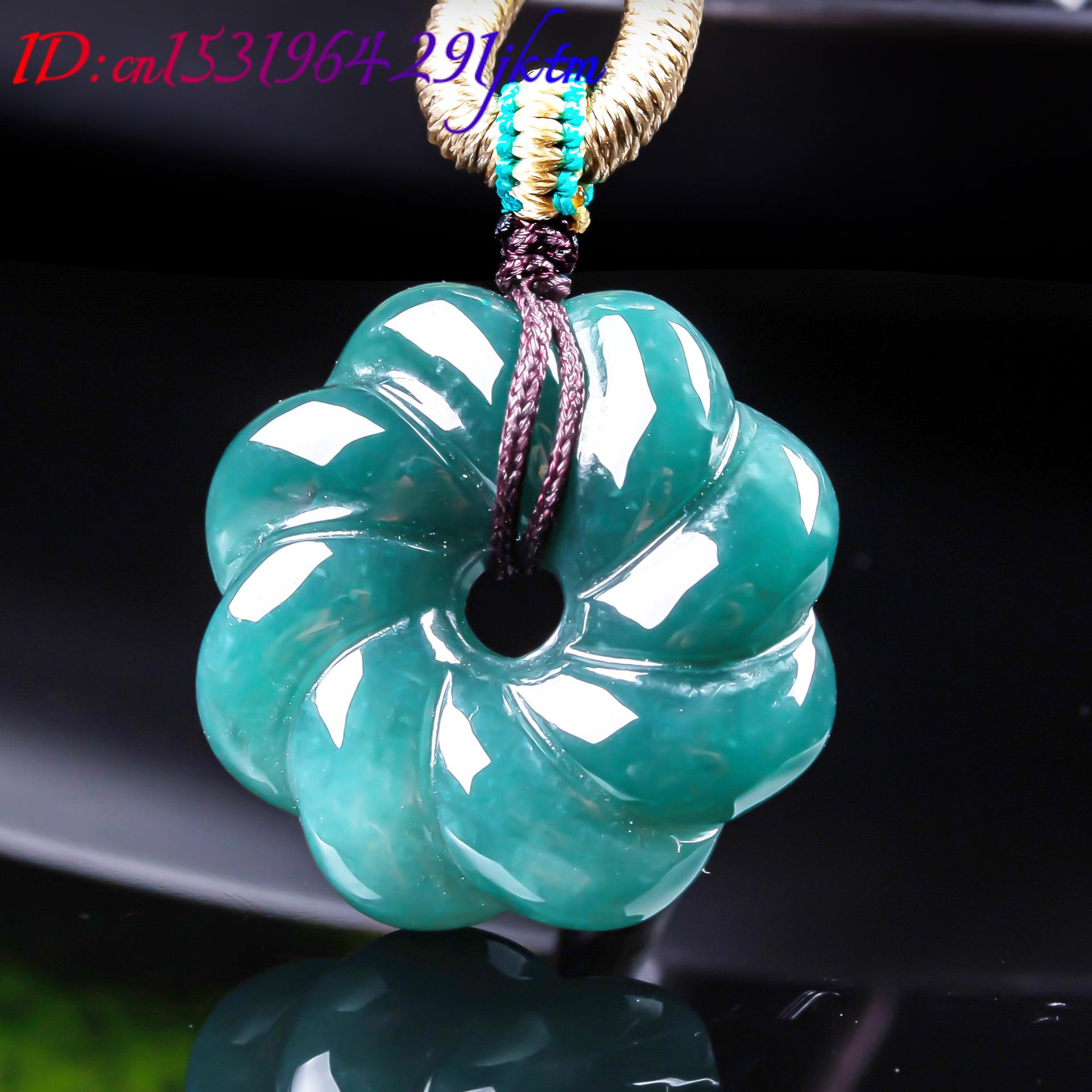 Colar com Pingente de Flor de  - Necklaces avaliação e preço