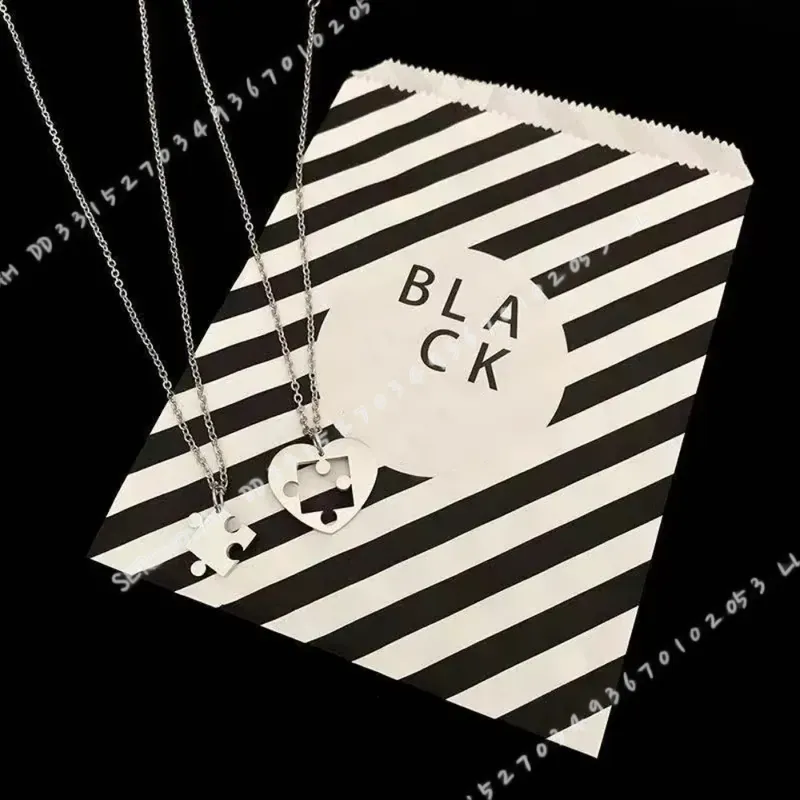 Conjunto de 2 Peças: Colar de  - Magnetic Couple Matching Necklaces avaliação e preço