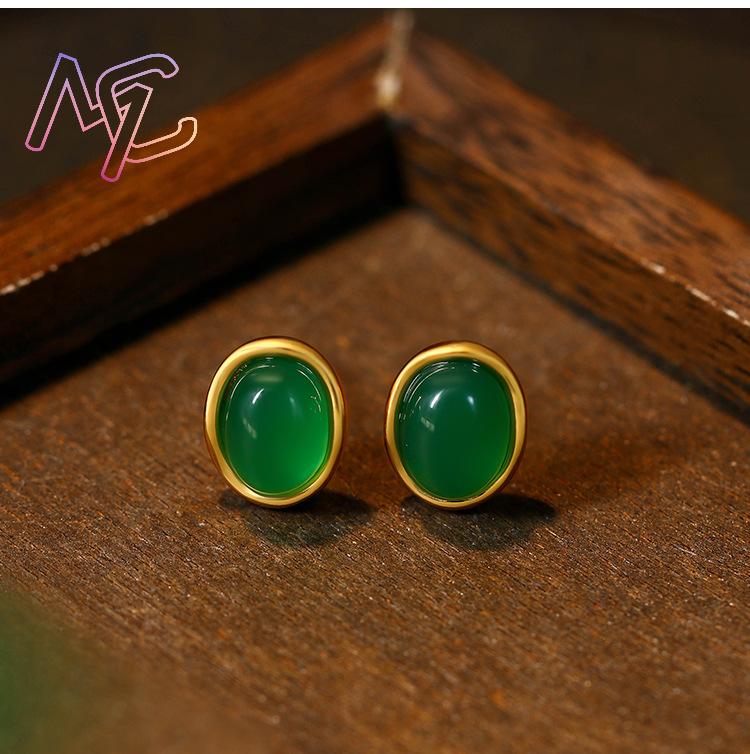 Brincos de jade natural verde  - Earrings avaliação e preço