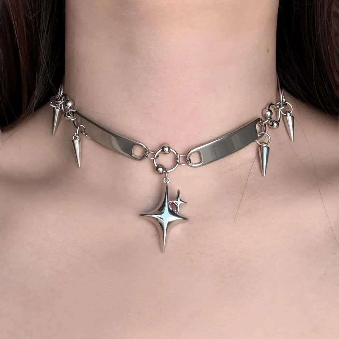 Colar Choker Punk com Estrelas - Goth Punk Spike Choker avaliação e preço