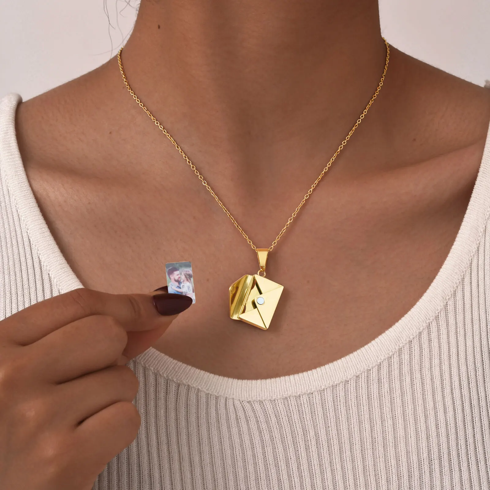Colar com medalhão de foto per - Custom Name Necklace Stainless Steel avaliação e preço