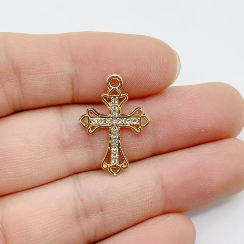 10 peças Pingente de Cruz em L - Cross Pendant Necklace Gold avaliação e preço