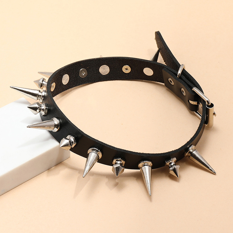 Gargantilha de couro falso lon - Goth Punk Spike Choker avaliação e preço