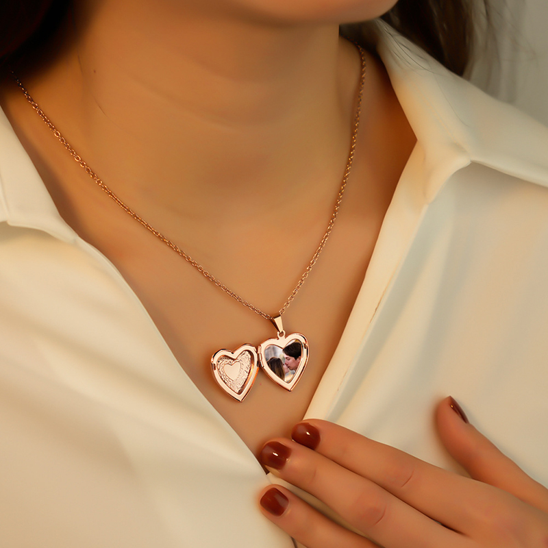 Colar Personalizado com Pingen - Heart Locket Necklace Photo avaliação e preço