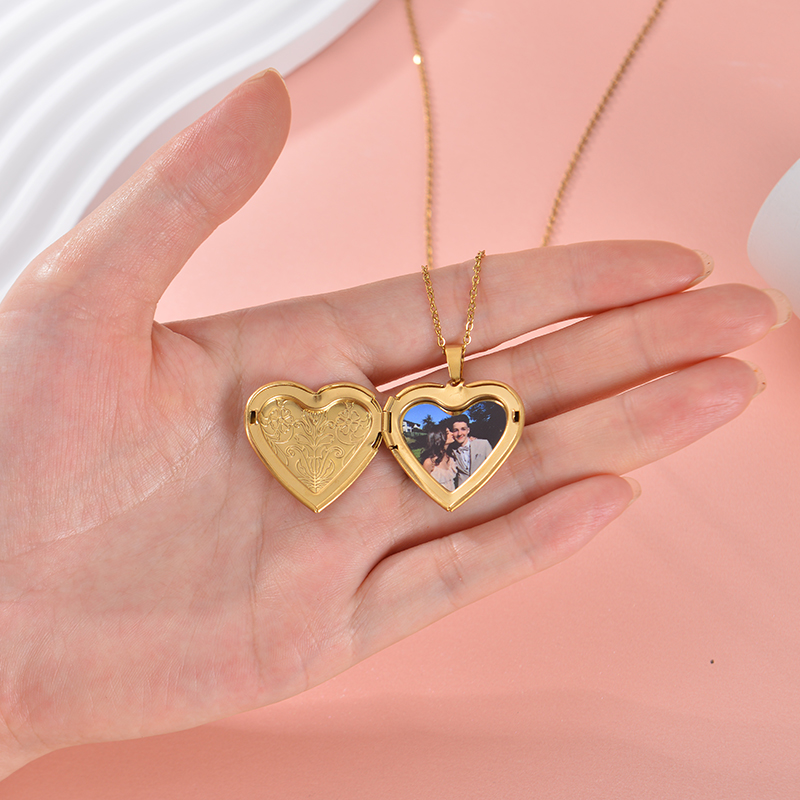 Colar Personalizado com Pingen - Heart Locket Necklace Photo avaliação e preço