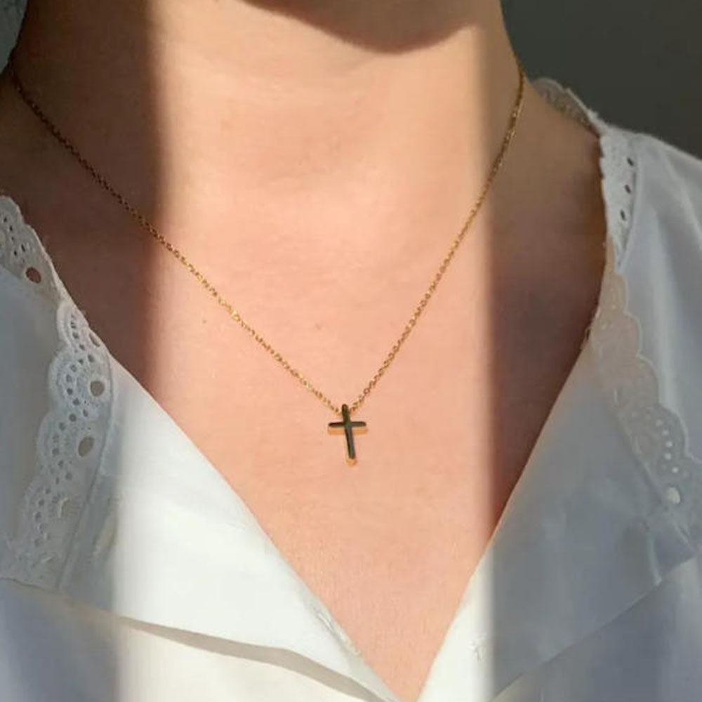 Colar de cruz de ouro requinta - Cross Pendant Necklace Gold avaliação e preço