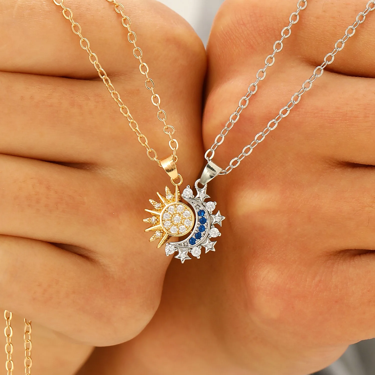 Moda brilhante strass sol lua  - Magnetic Couple Matching Necklaces avaliação e preço