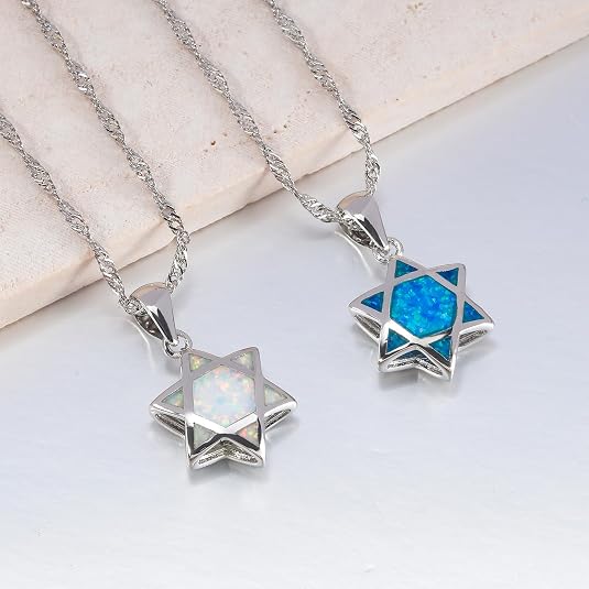 Colar com Pingente Estrela de  - Necklaces avaliação e preço