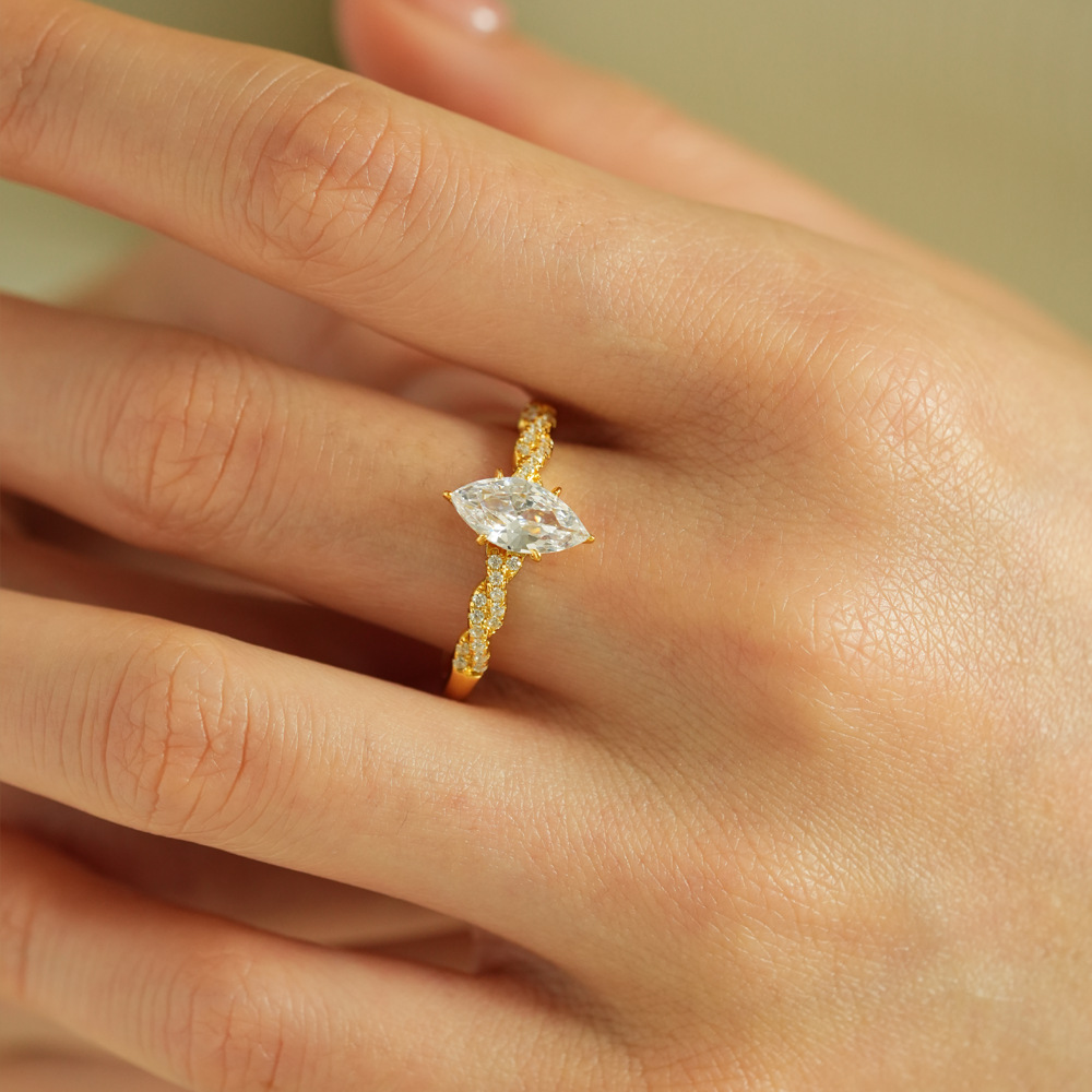 Anel de Moissanite Lumira 100% - Moissanite Engagement Ring 1 Carat avaliação e preço