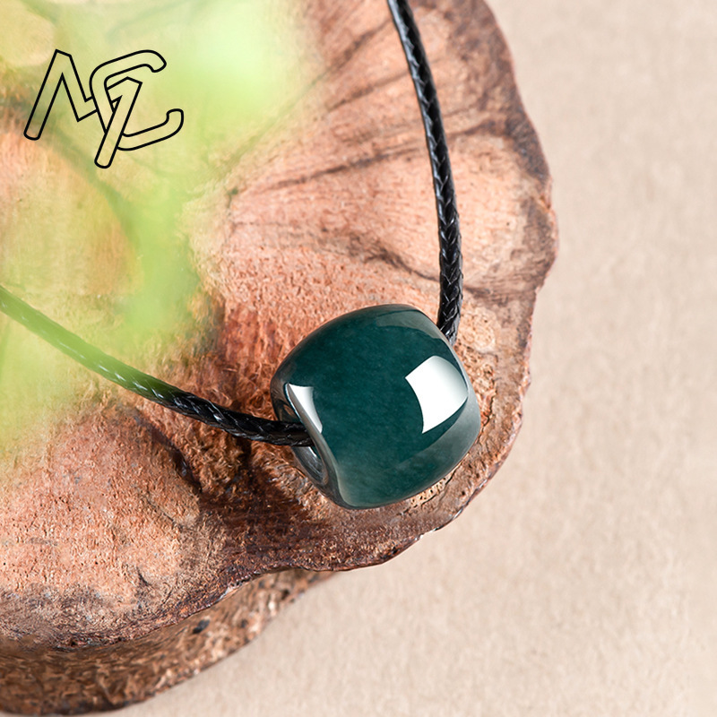 Colar com Pingente de Contas d - Necklaces avaliação e preço