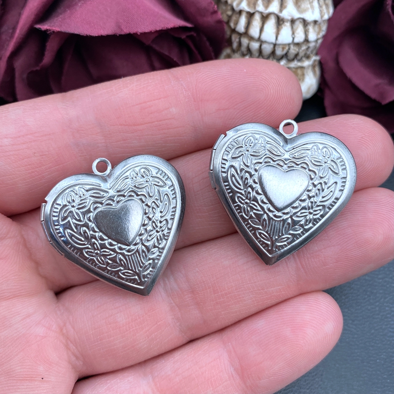 2 pçs caixa de coração de aço  - Heart Locket Necklace Photo avaliação e preço